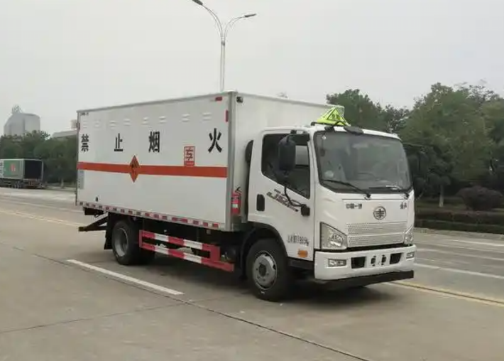 平塘爆破器材运输车可以上高速吗？