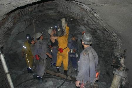 平塘工程爆破中的危险因素分析以及应对工程爆破危险的措施